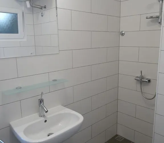 Waterfront بيت للعطل أوميس