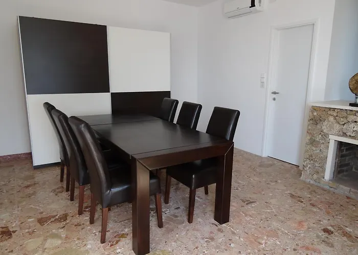 Waterfront بيت للعطل